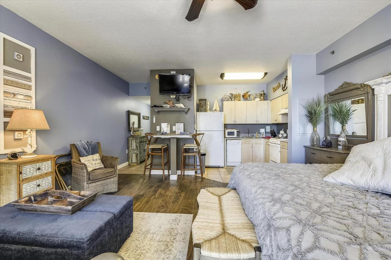 Shores Of Panama 1206 - Amazing Studio, Free Fun! Sleeps 3, Romantic